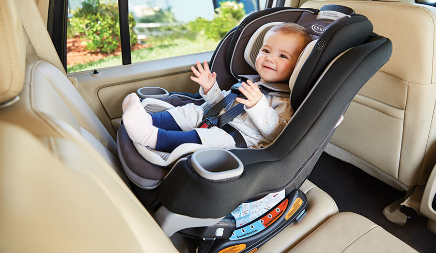 5 Tips Aman Berkendara Dengan Kursi Pengaman Bayi di Mobil